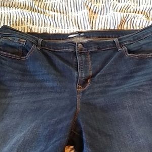 Old Navy dark wash curvy skinny jeans